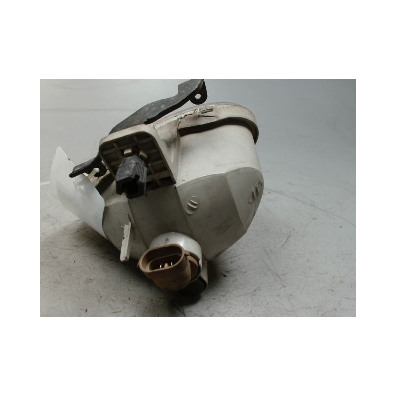 PHARE ANTIBROUILLARD AVANT DROIT HYUNDAI SANTAFE