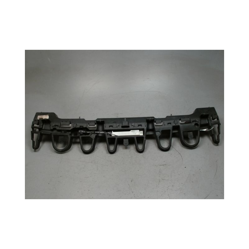 SUPPORT CENTRAL PARE-CHOC ARRIERE  RENAULT CLIO