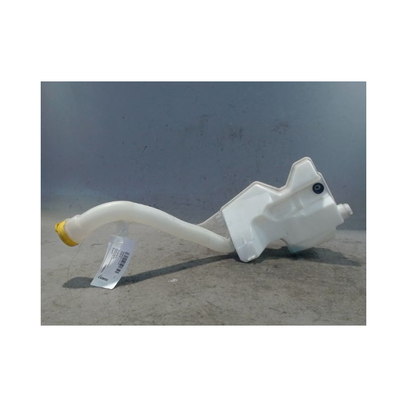 RESERVOIR LAVE-GLACE AVANT RENAULT CLIO IV