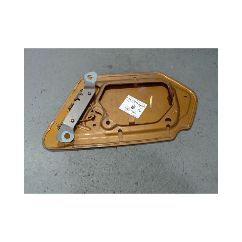 VOLET DE TRAPPE CARBURANT DACIA SANDERO
