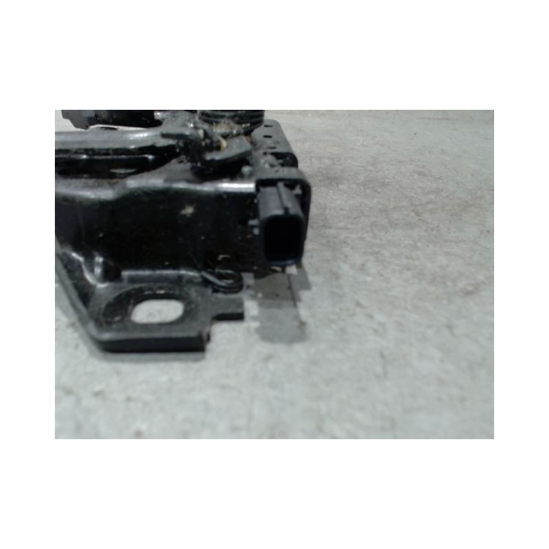 SERRURE CAPOT DACIA SANDERO