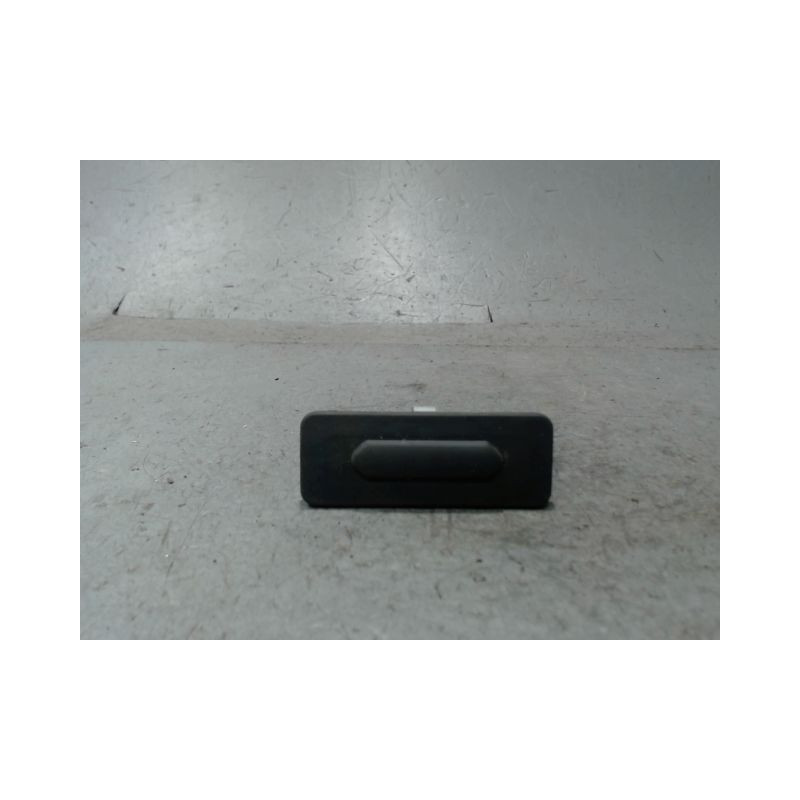 POIGNEE EXTERIEURE HAYON DACIA SANDERO