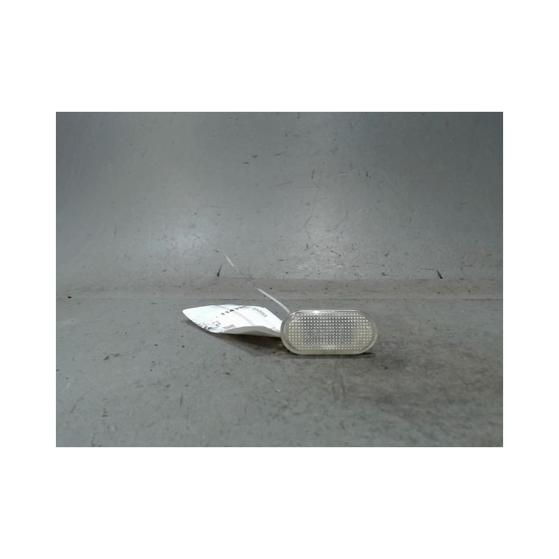 REPETITEUR AILE DROIT NISSAN MICRA