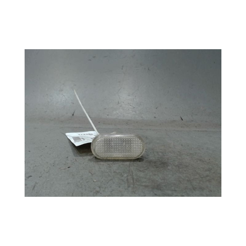 REPETITEUR AILE GAUCHE NISSAN MICRA