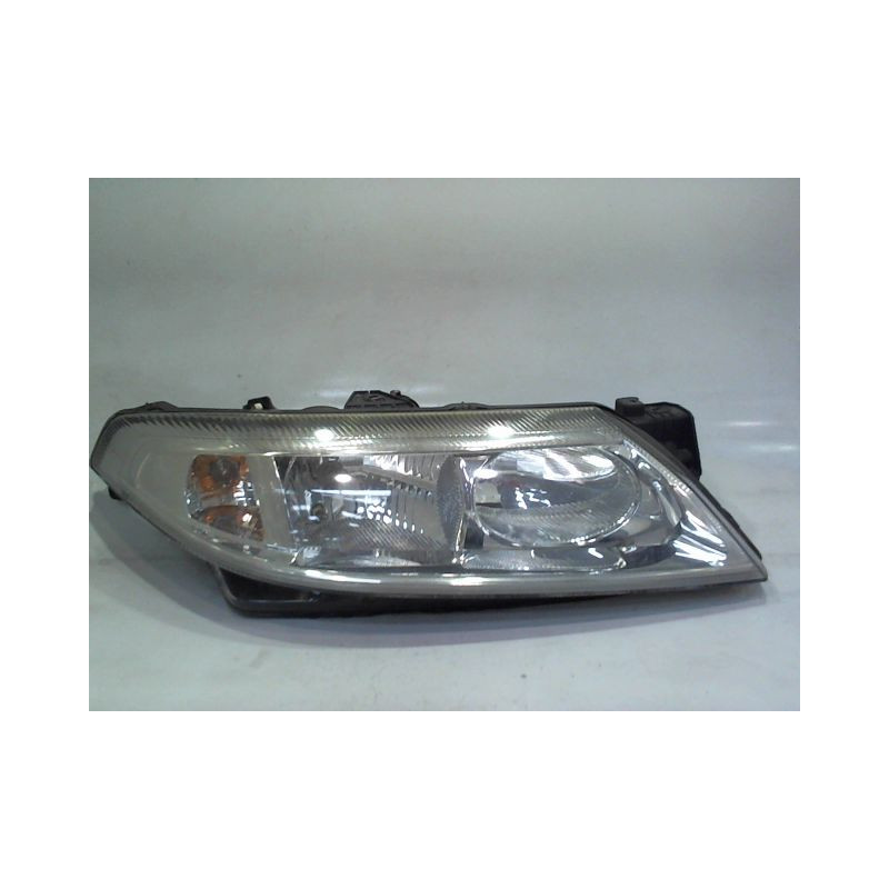 PHARE DROIT RENAULT LAGUNA II Phase 1 2000-2005