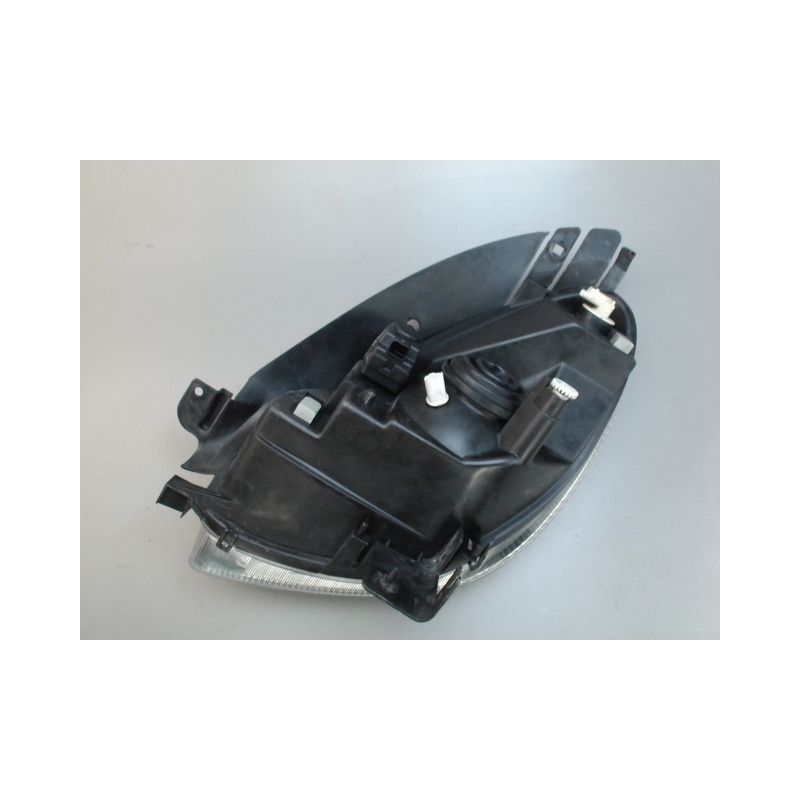 PHARE DROIT CITROEN XSARA PICASSO