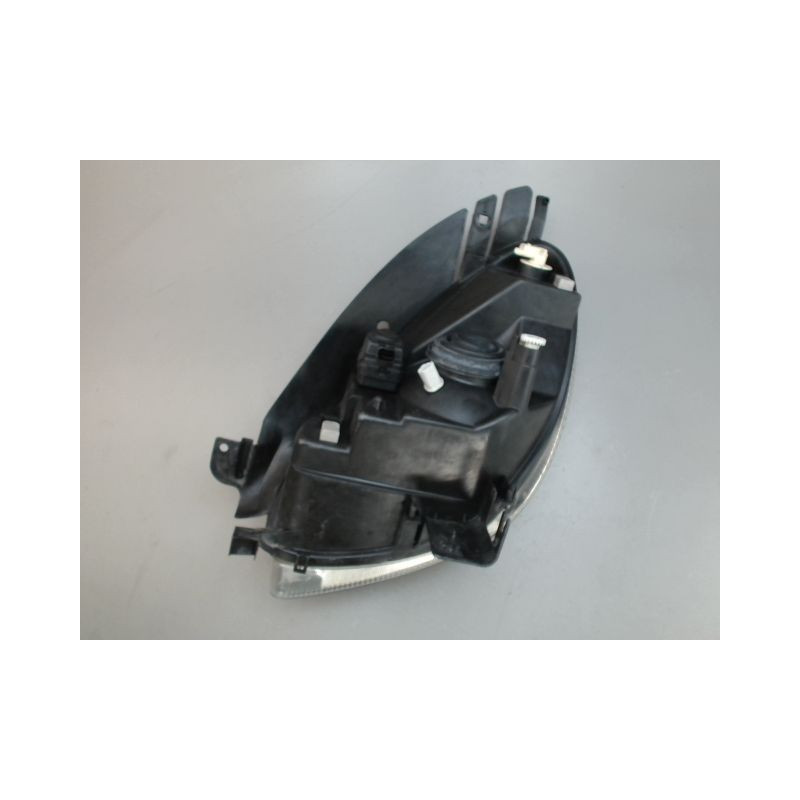 PHARE DROIT CITROEN XSARA PICASSO