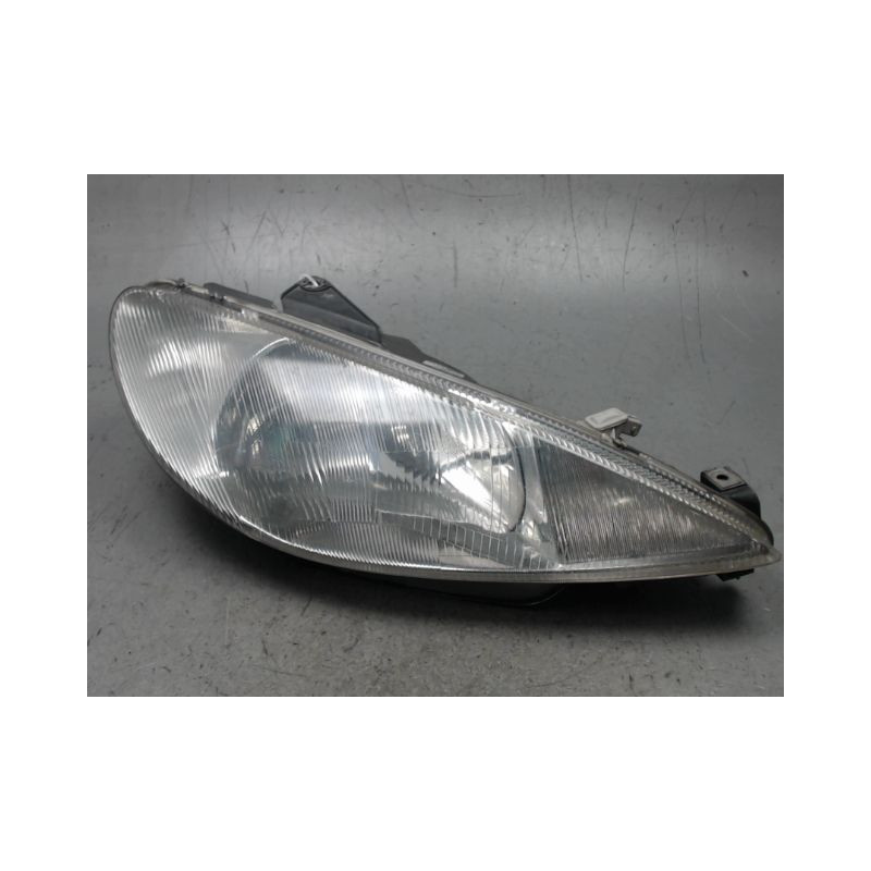 PHARE DROIT PEUGEOT 206 3P