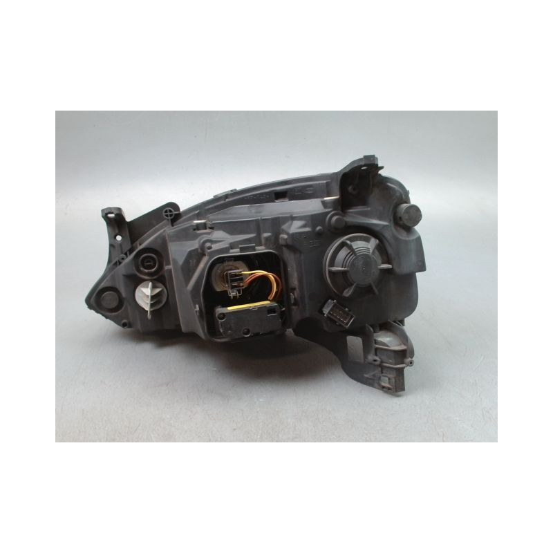 PHARE DROIT OPEL CORSA III Phase 2 (C) 2003-2006