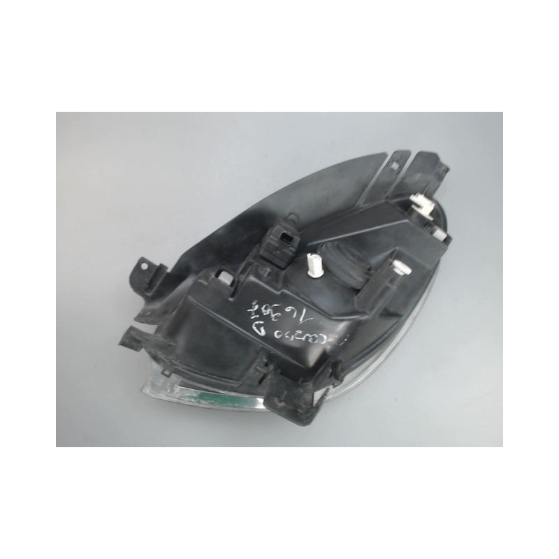 PHARE DROIT CITROEN XSARA