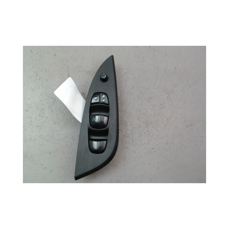 COMMANDE LEVE-GLACE PORTE AVG NISSAN PULSAR