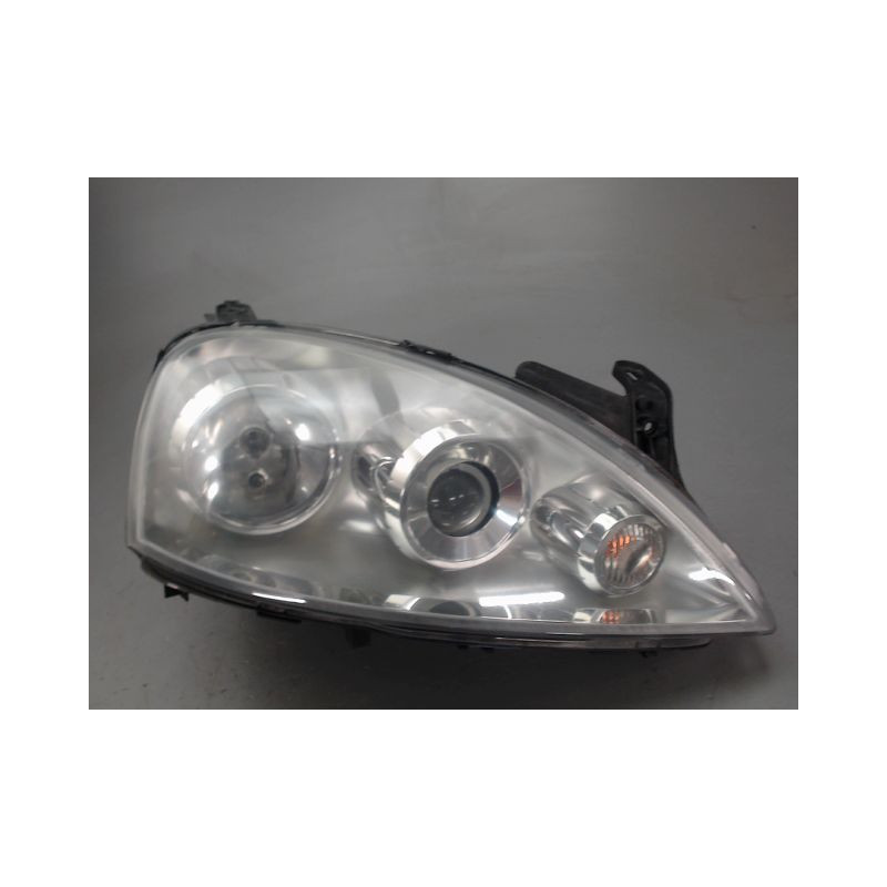 PHARE DROIT OPEL CORSA