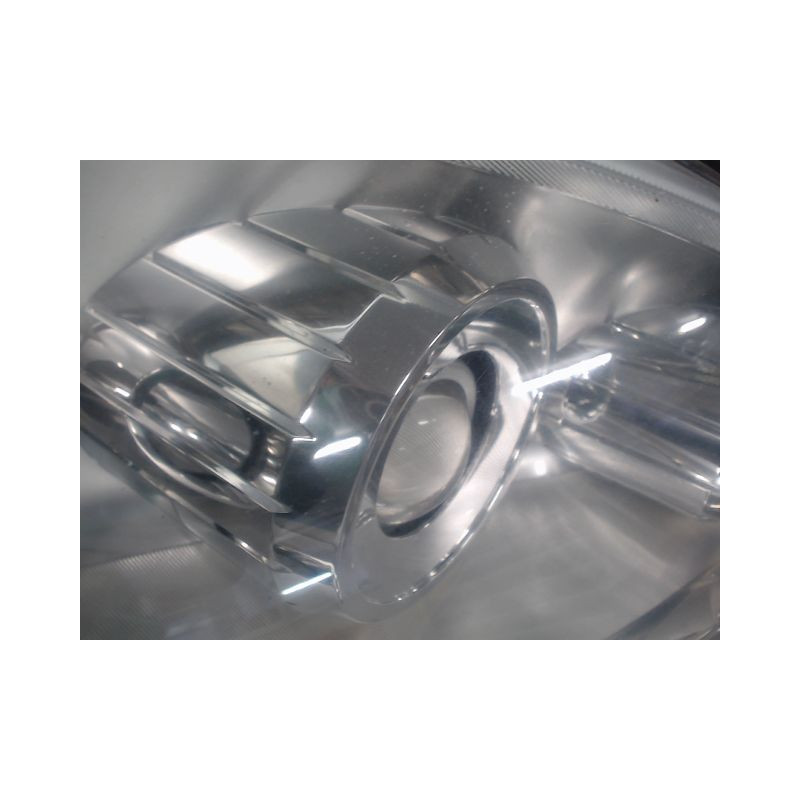 PHARE DROIT OPEL CORSA