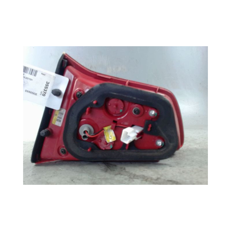 FEU ARRIERE INTERIEUR GAUCHE KIA SPORTAGE III 2010-