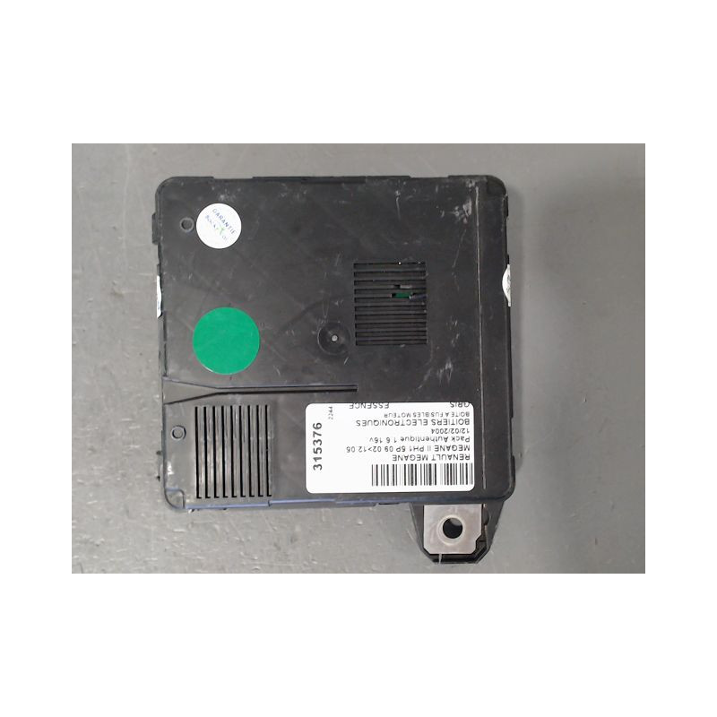 BOITE A FUSIBLES RENAULT MEGANE II PH1 02-05
