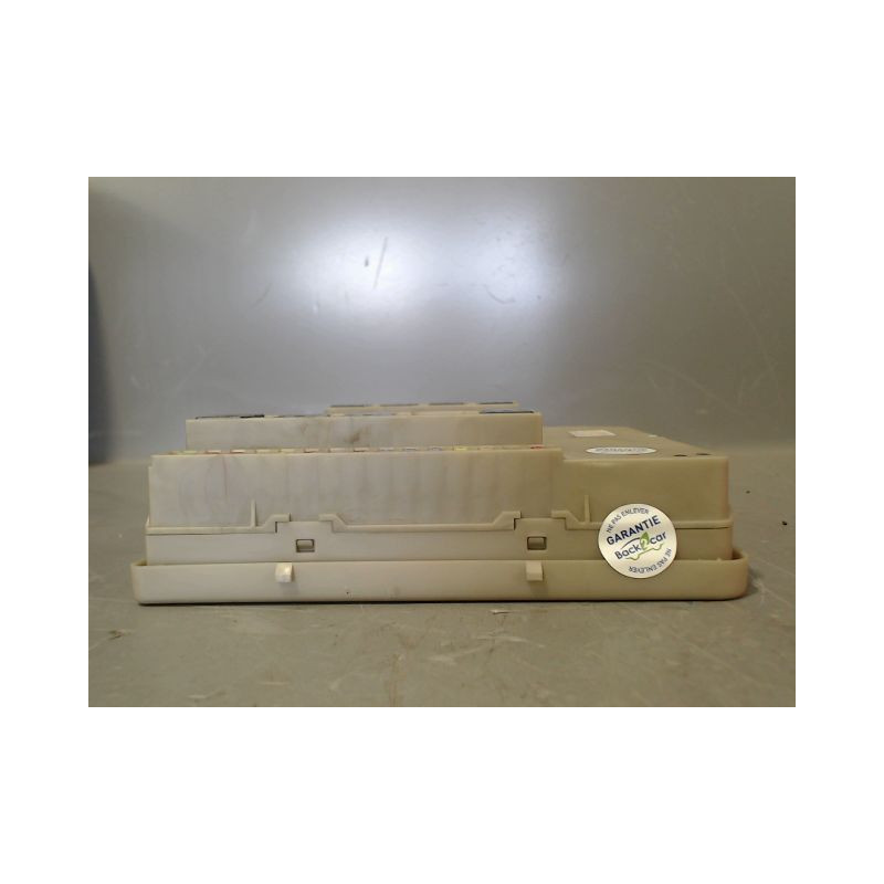 BOITE A FUSIBLES RENAULT CLIO III 2005-