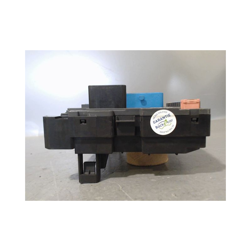 BOITE A FUSIBLES CITROEN C4 PICASSO