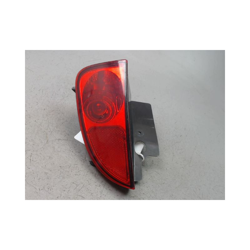 FEU DE PARE-CHOC ARRIERE GAUCHE RENAULT ESPACE MONOSP. IV Phase 1 2002-2006