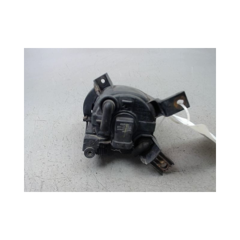 PHARE ANTIBROUILLARD AVANT DROIT AUDI A4 BERL. II Phase 2 2004-2008