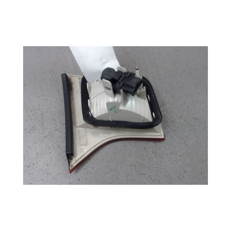 FEU ARRIERE INTERIEUR DROIT AUDI A4 BERL. II Phase 2 2004-2008