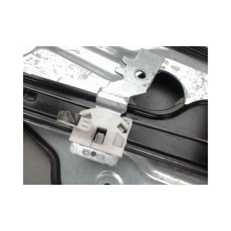 MECANISME LEVE-GLACE AVANT DROIT NISSAN QASHQAI