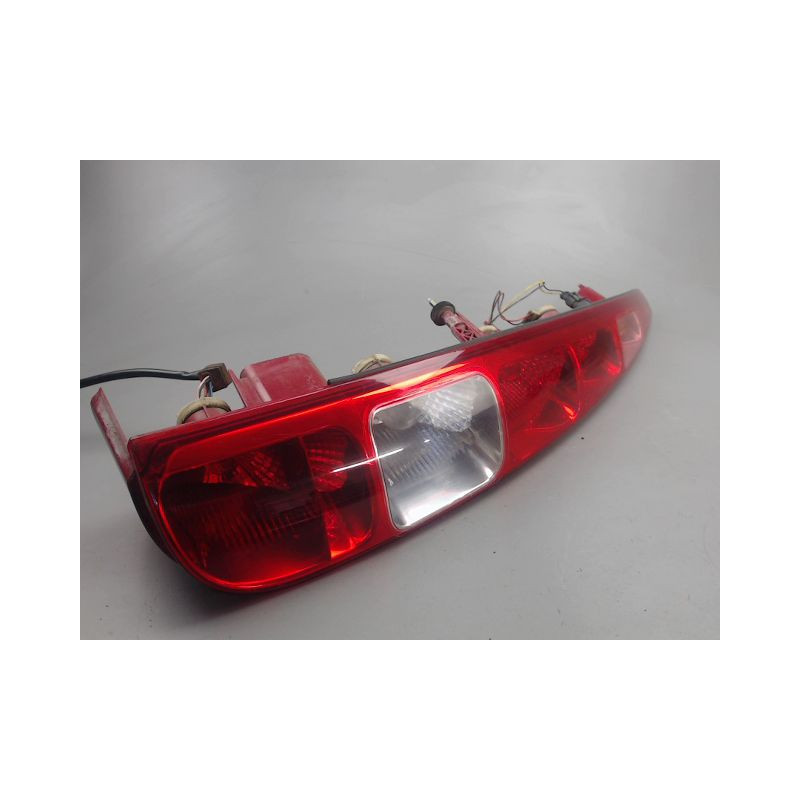 FEU ARRIERE GAUCHE  CITROEN C8