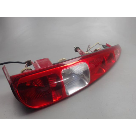 FEU ARRIERE GAUCHE  CITROEN C8