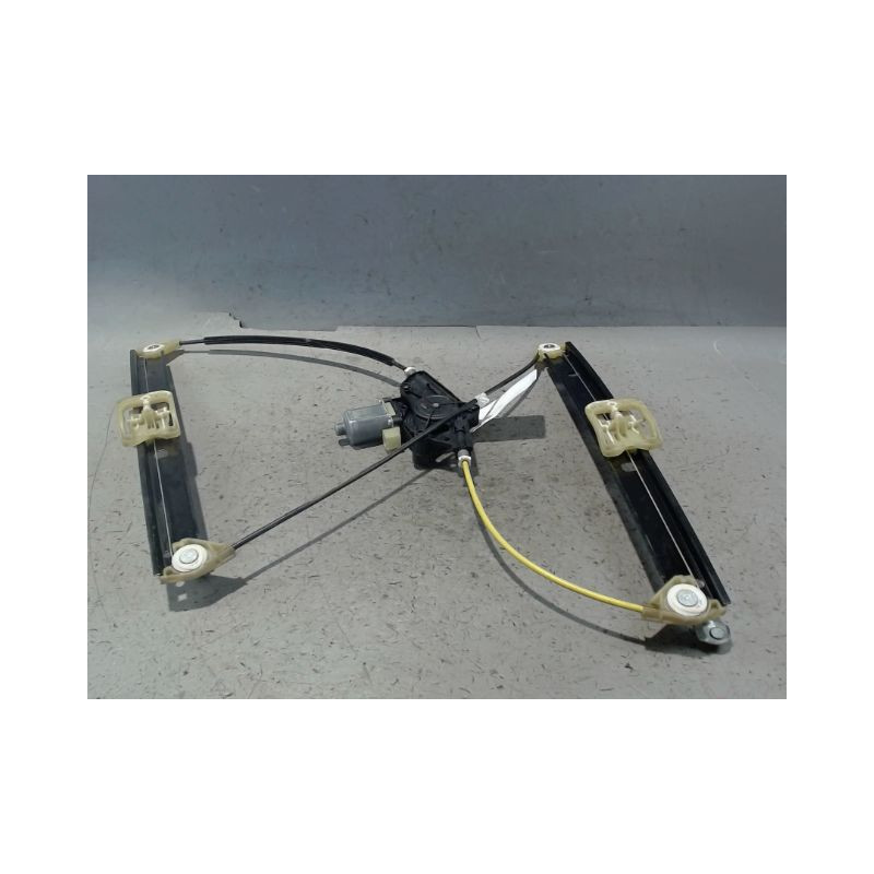 MECANISME+MOTEUR LEVE-GLACE AVANT DROIT AUDI S4