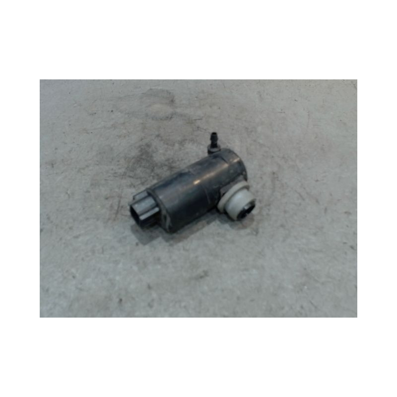 POMPE LAVE-GLACE AVANT TOYOTA AURIS