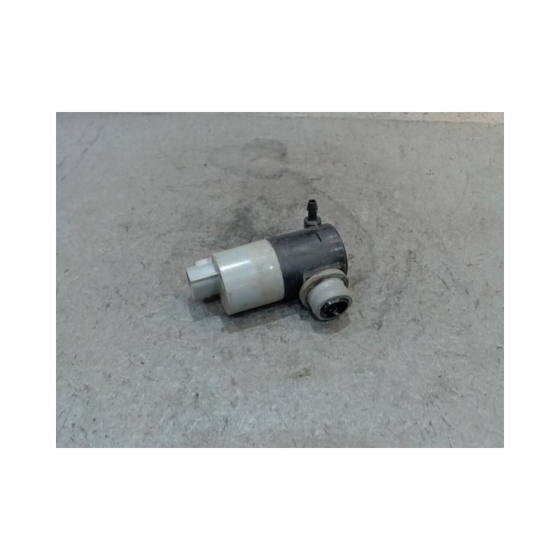 POMPE LAVE-GLACE ARRIERE TOYOTA AURIS