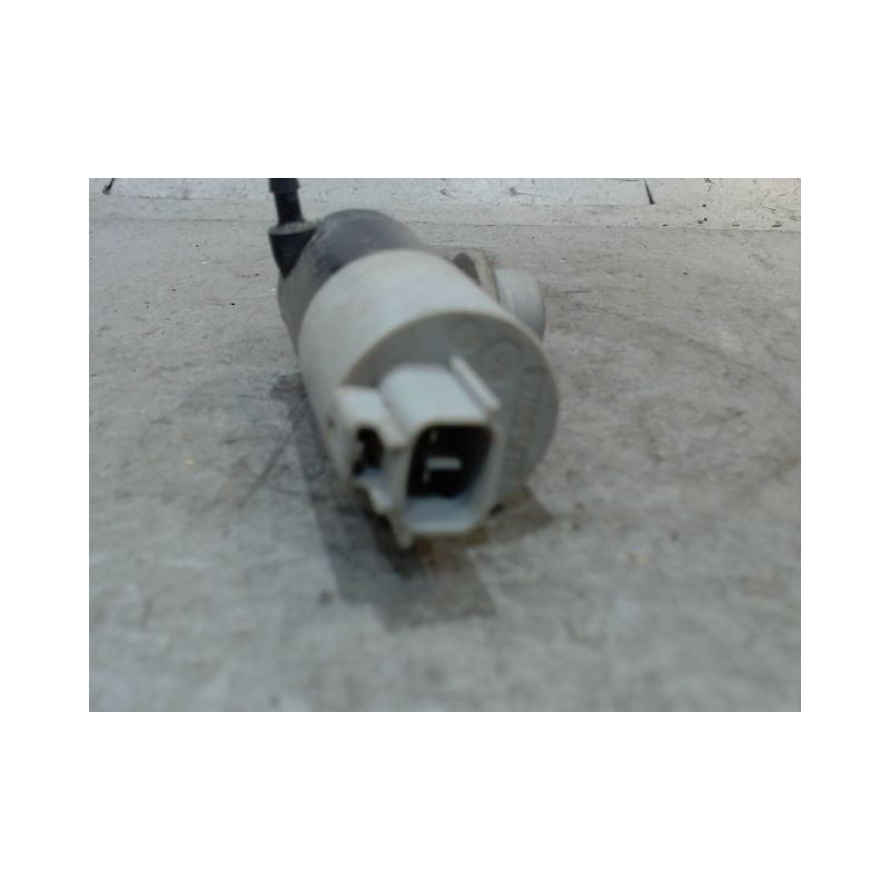 POMPE LAVE-GLACE ARRIERE TOYOTA AURIS