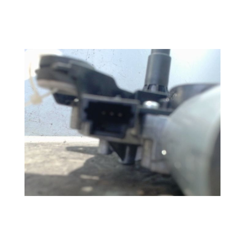 MOTEUR ESSUIE-GLACE ARRIERE RENAULT KADJAR