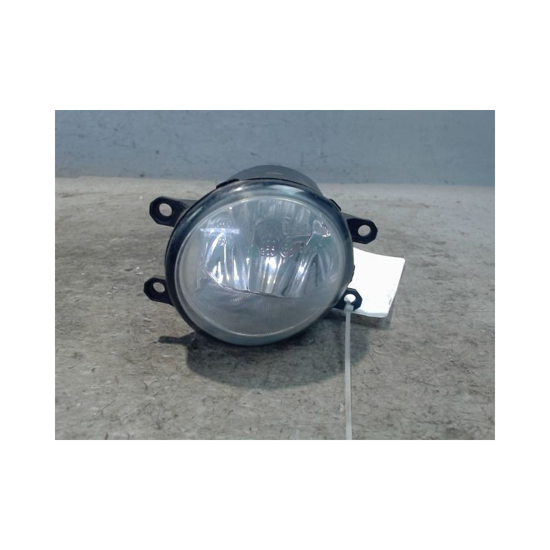 PHARE ANTIBROUILLARD AVANT GAUCHE TOYOTA RAV4 2003-
