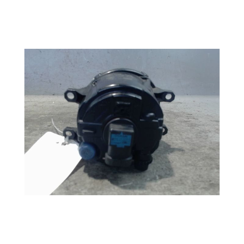 PHARE ANTIBROUILLARD AVANT GAUCHE TOYOTA RAV4 2003-