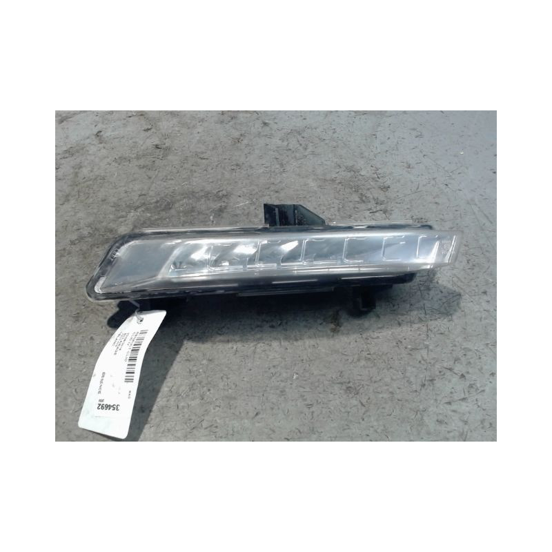FEUX AVG RENAULT CLIO IV