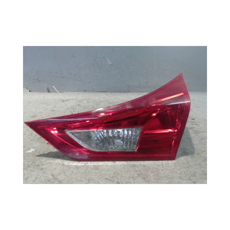 FEU ARRIERE INTERIEUR DROIT TOYOTA AURIS 2010-