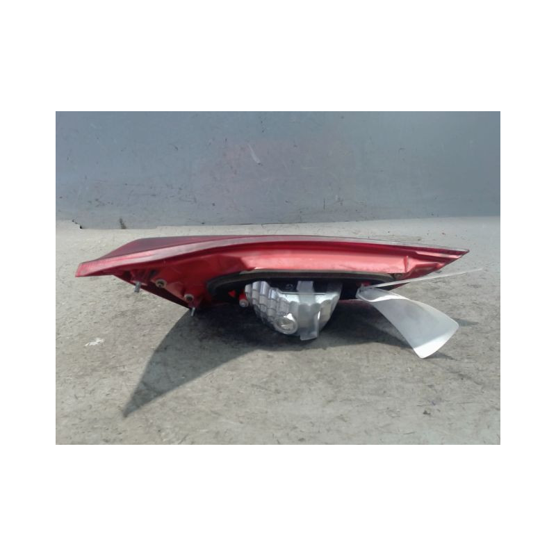 FEU ARRIERE INTERIEUR DROIT TOYOTA AURIS 2010-