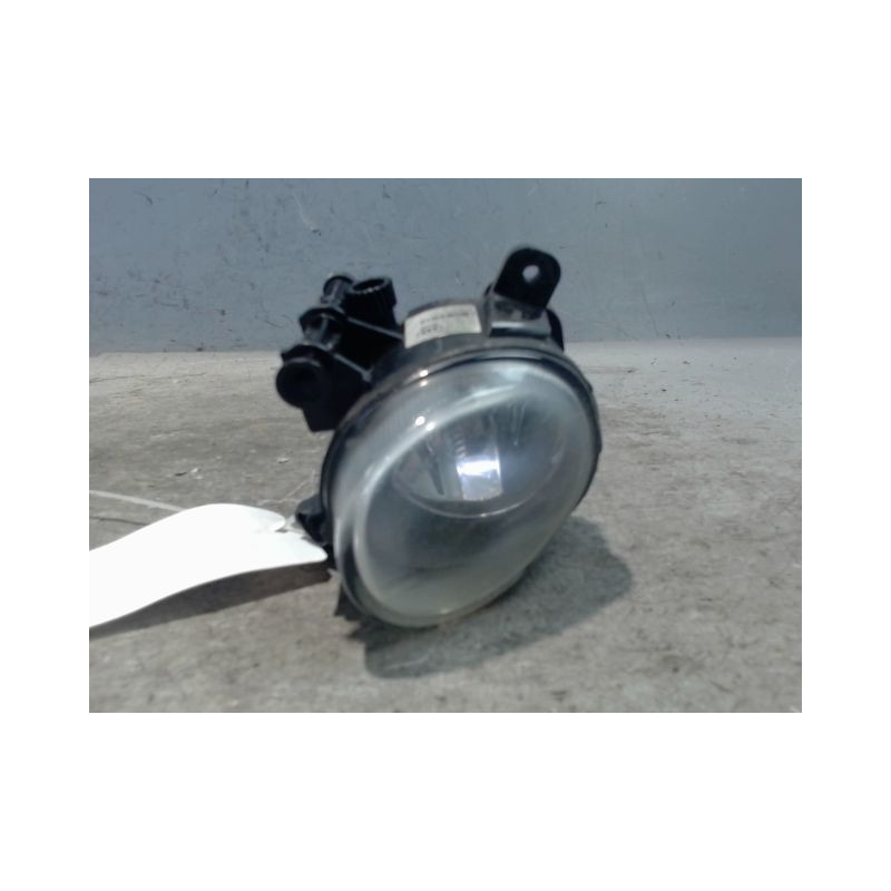 PHARE ANTIBROUILLARD AVANT DROIT AUDI A1