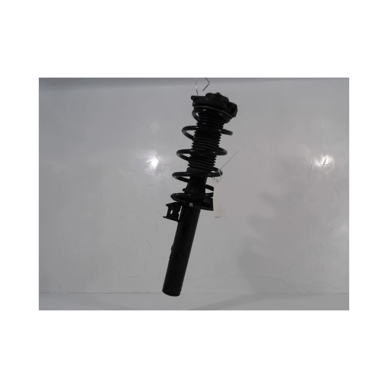 AMORTISSEUR AVANT DROIT VOLKSWAGEN PASSAT SW 2005-