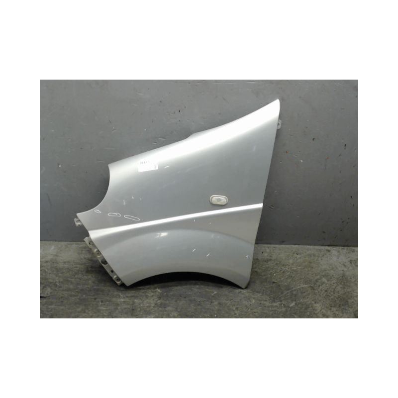 AILE AVANT GAUCHE RENAULT TRAFIC