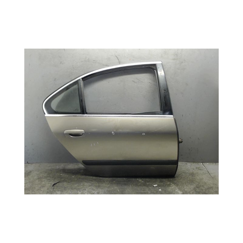 PORTE ARRIERE DROIT PEUGEOT 607