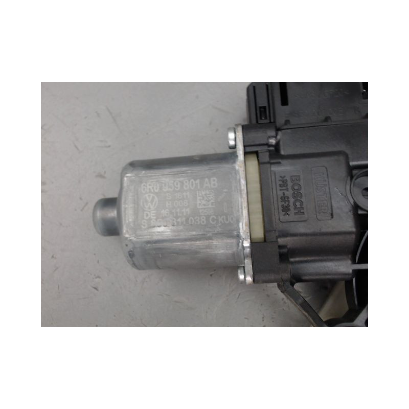 MECANISME LEVE-GLACE AVANT GAUCHE VOLKSWAGEN POLO