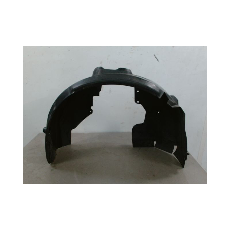 PARE-BOUE AVANT DROIT FORD G.C-MAX