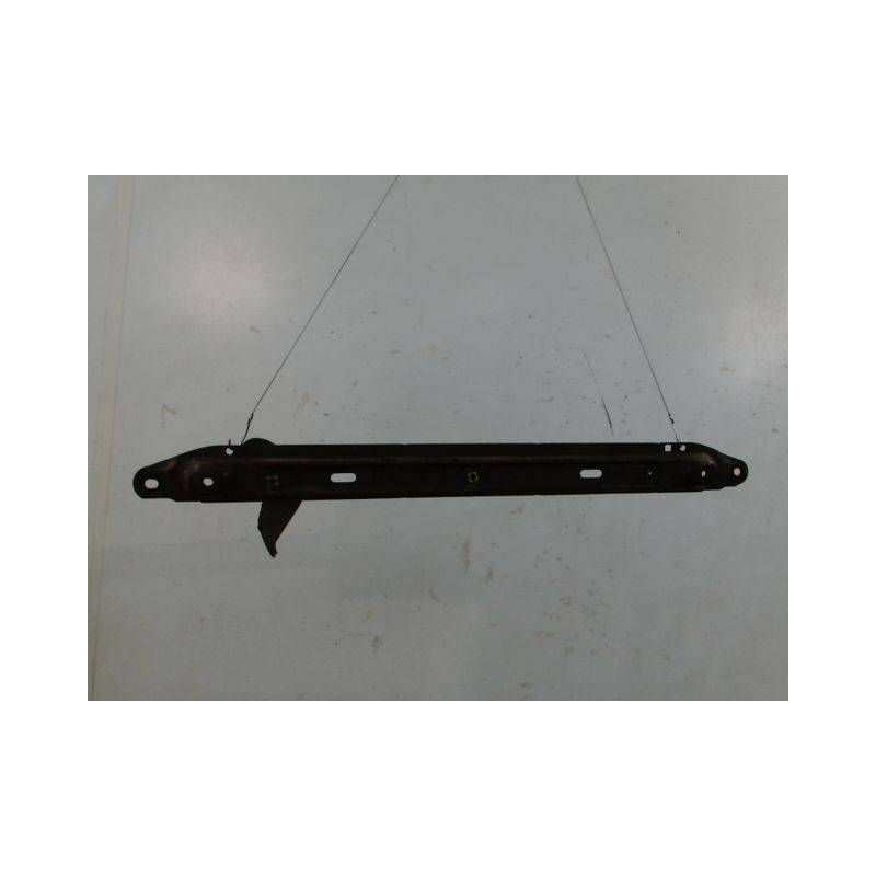 TRAVERSE INFERIEURE ARMATURE AVANT CITROEN C4