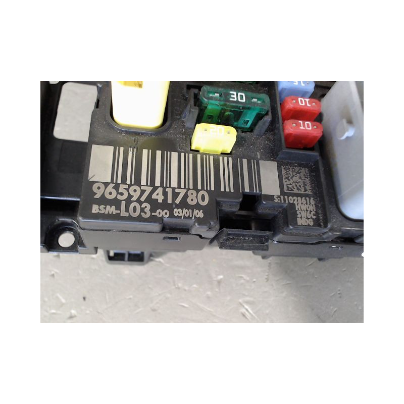 BOITE A FUSIBLES CITROEN C3 2005-