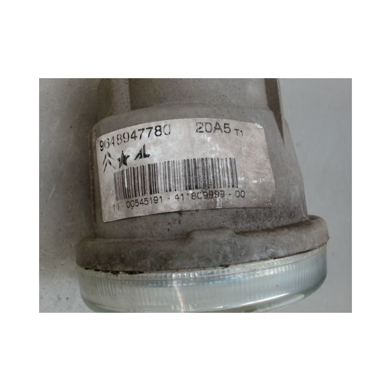 PHARE ANTIBROUILLARD AVANT DROIT CITROEN C3