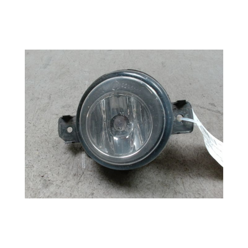 PHARE ANTIBROUILLARD AVANT DROIT RENAULT CLIO II PH.2 01-06
