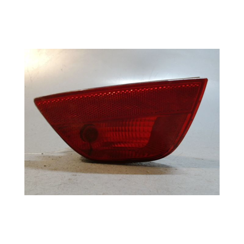 FEU DE PARE-CHOC ARRIERE GAUCHE FORD FOCUS COUPE 98-04
