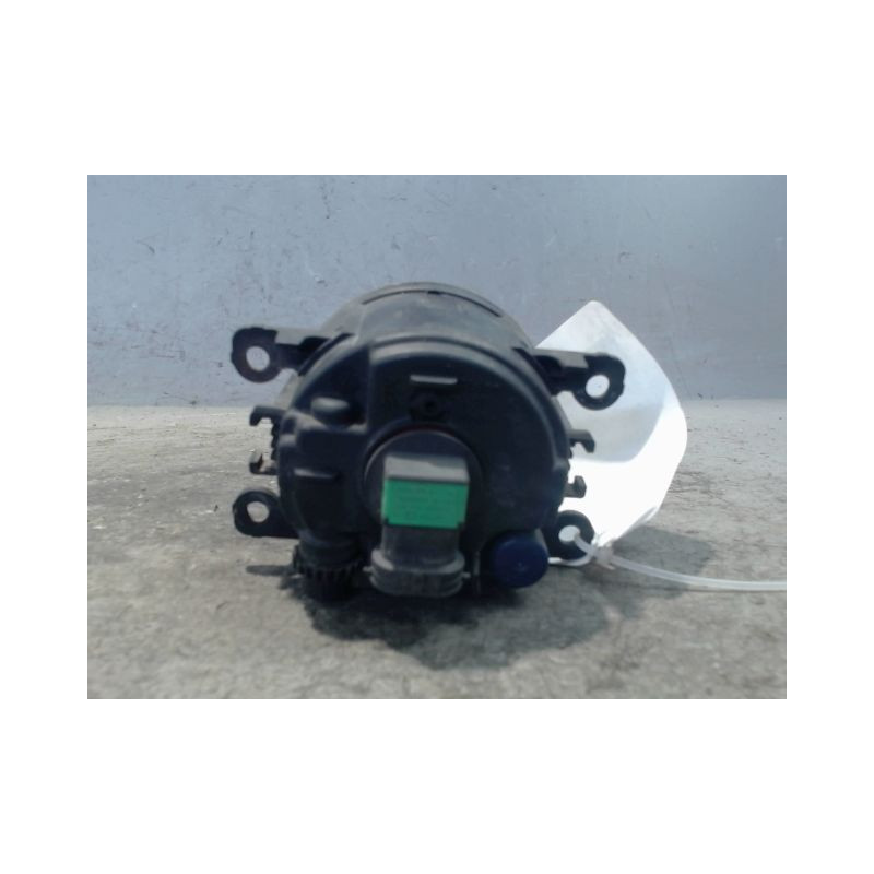 PHARE ANTIBROUILLARD AVANT DROIT SUZUKI SWIFT