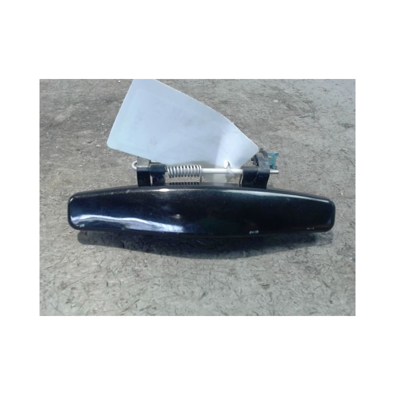 POIGNEE EXTERIEURE PORTE AVANT GAUCHE DACIA DUSTER 2010-